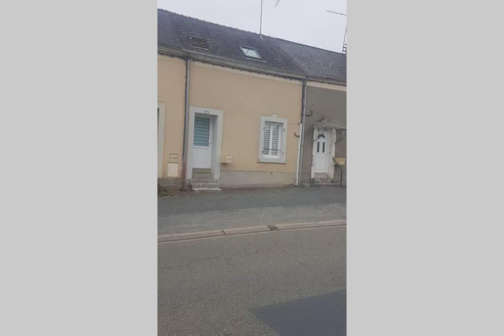 Maison De Bourg Avec Exterieur. Grez-en-Bouere ภายนอก รูปภาพ